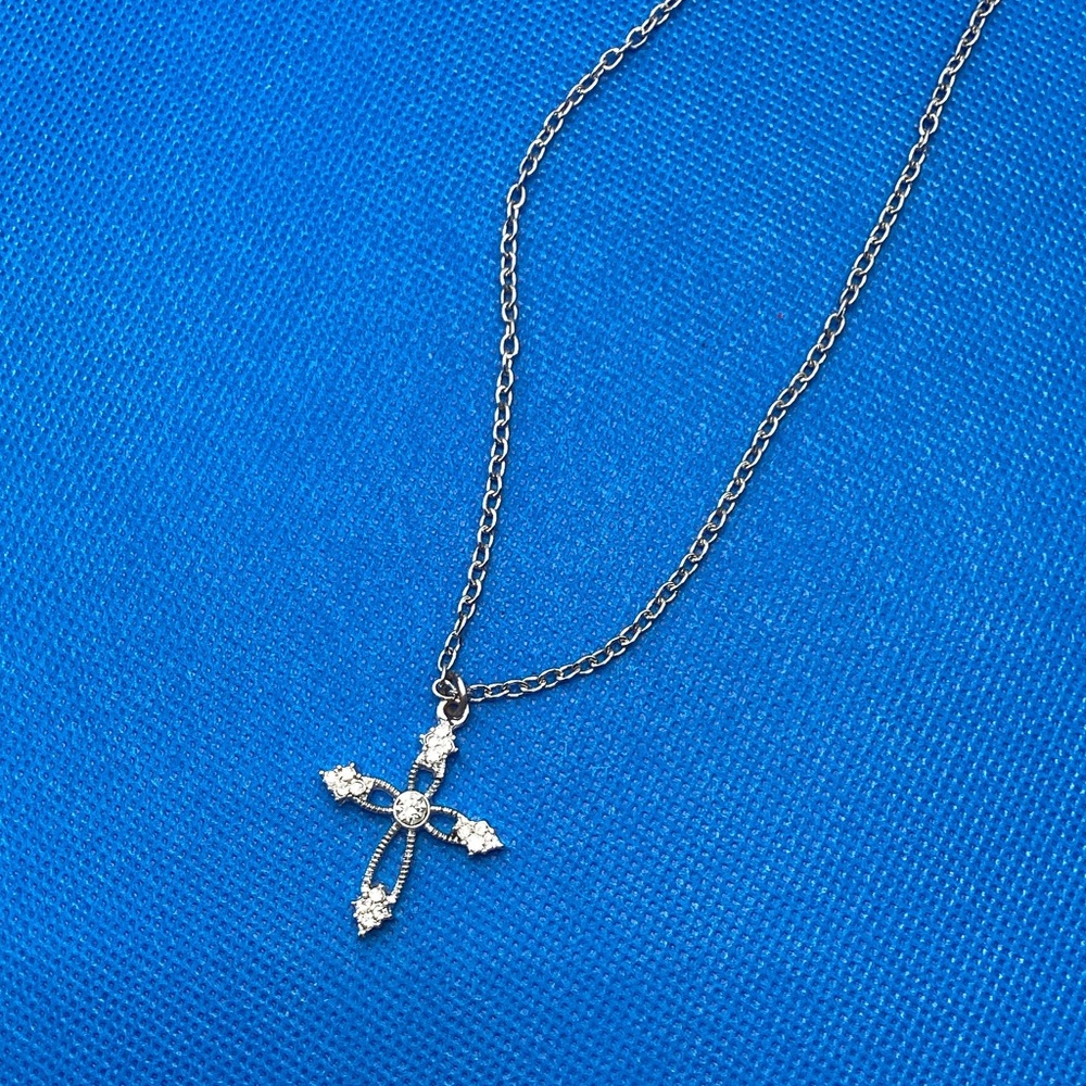 Bundle 🍋Elegant Silver Cross Rhinestone Pendant Necklace